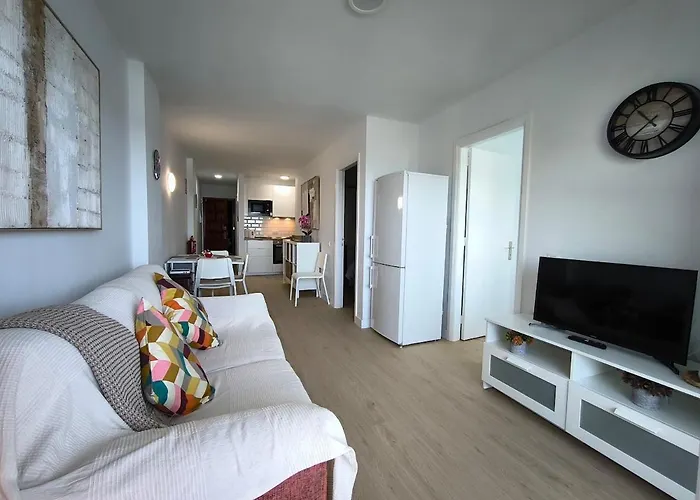 Looking At The Ocean Sunset Apartmán *