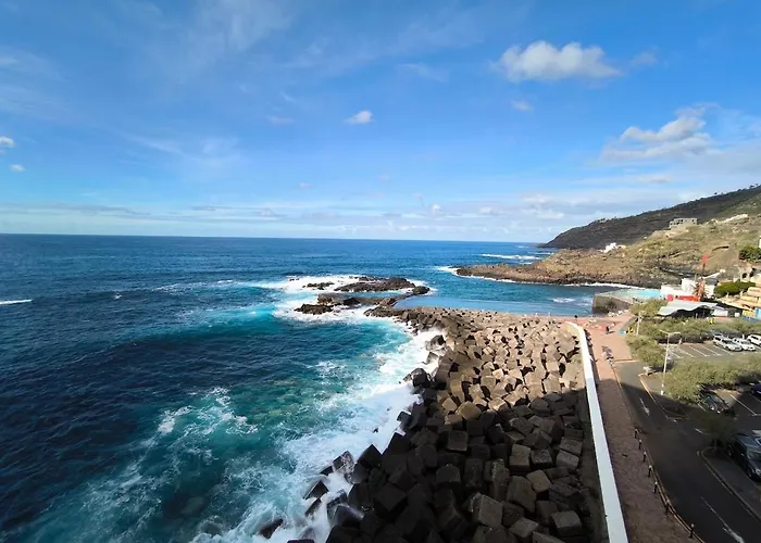 Looking At The Ocean Sunset Lägenhet